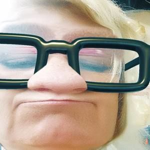 Meet your Posher, Sandra